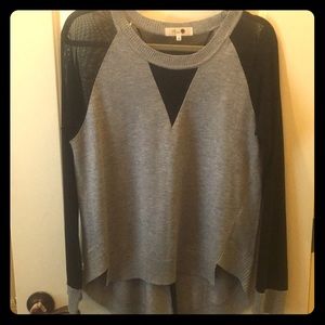 New Missa sheer high low Sweater - Medium